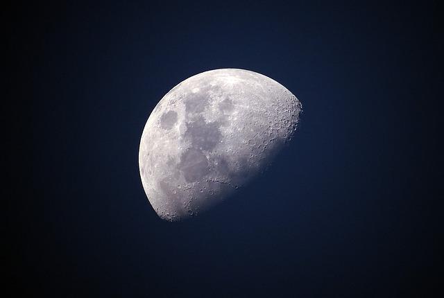 Mondkalender: Teppiche reinigen und ausklopfen