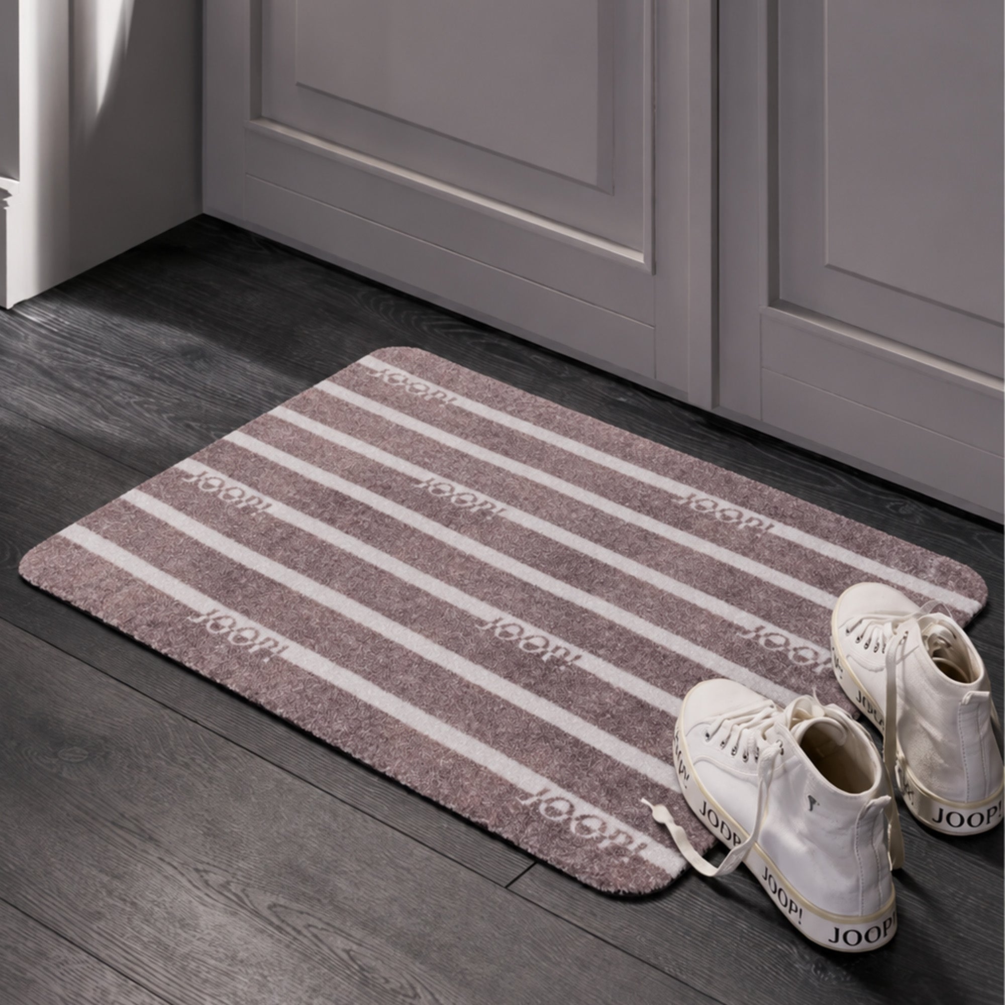 JOOP! WELCOME MATS Logo Stripes - robust & komfortabel