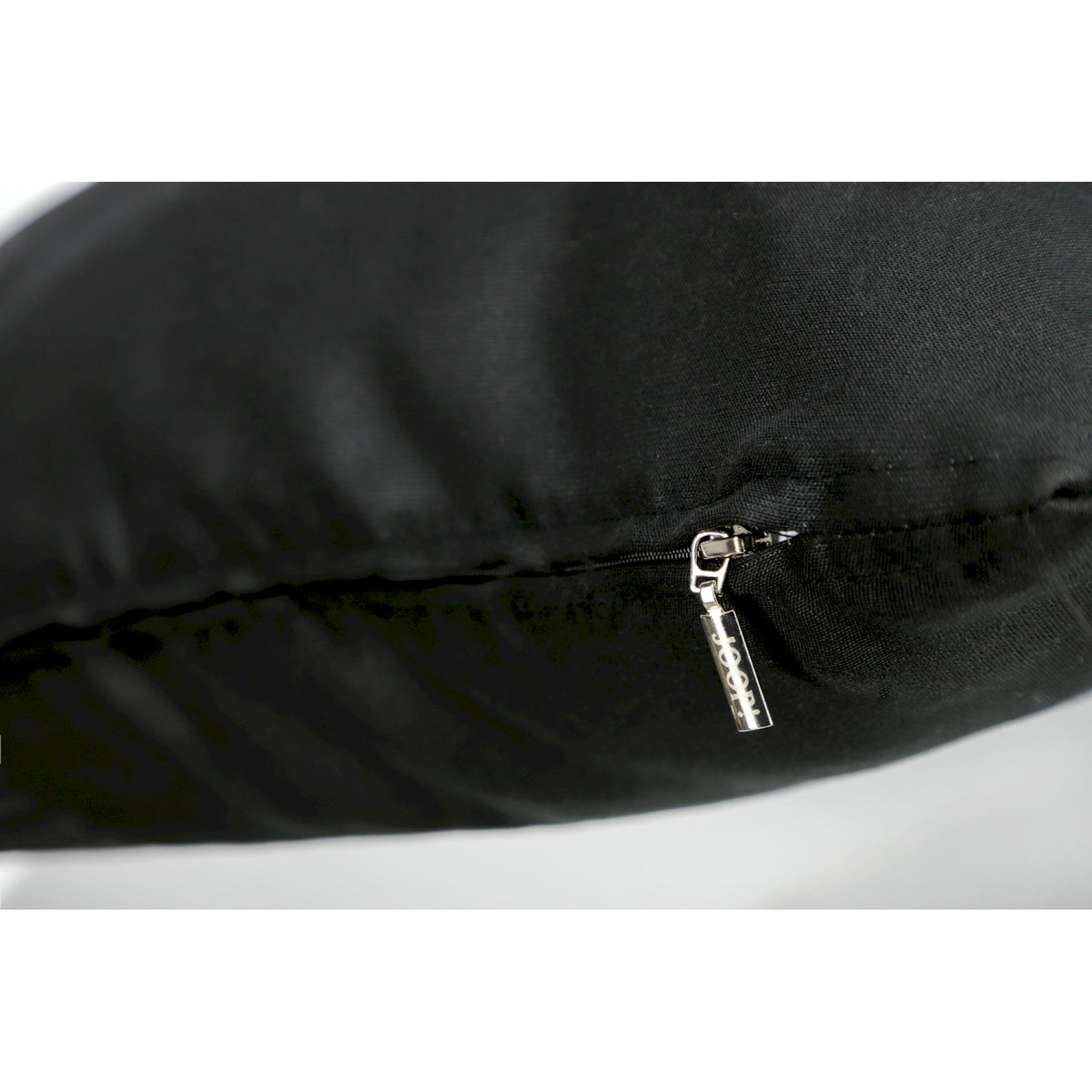 JOOP! Zierkissenhülle – Edles Design mit gewebtem Logo, 100% Polyester