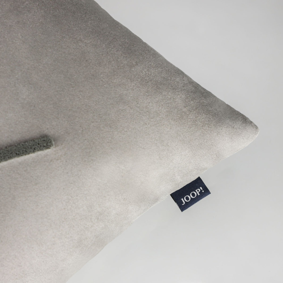 JOOP! Zierkissenhülle Label mit gesticktem Logo aus 100% Polyester