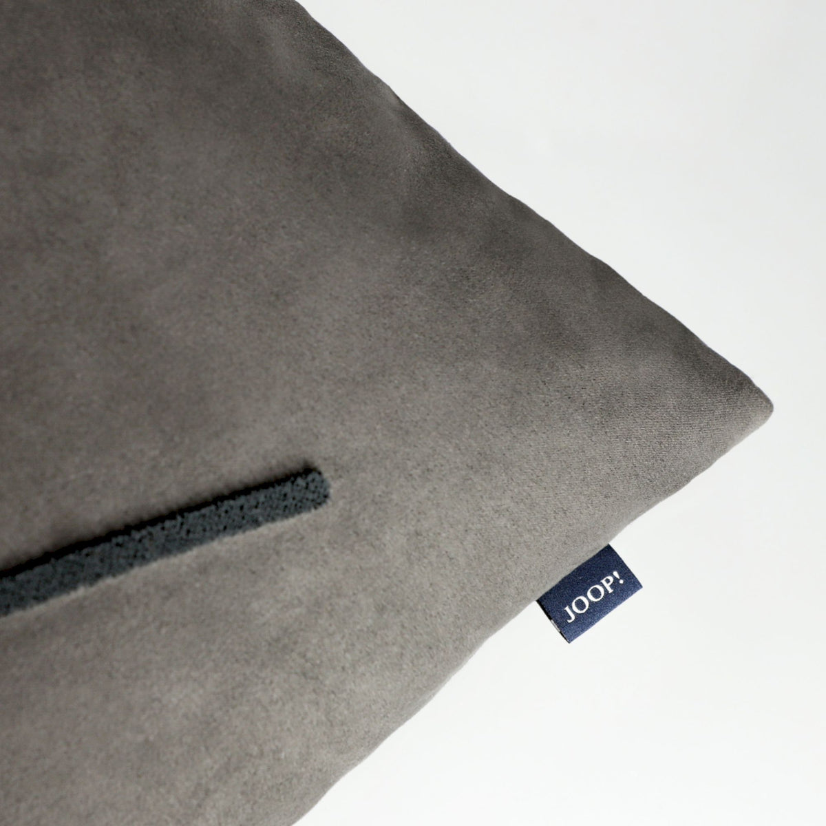 JOOP! Zierkissenhülle Label mit gesticktem Logo aus 100% Polyester