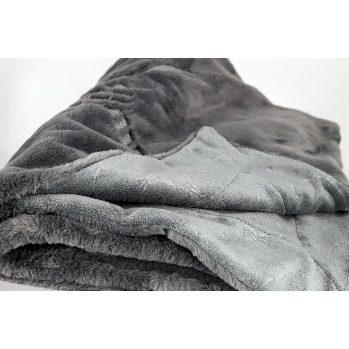 JOOP! Kuscheldecke TENDER 130x170 cm – Kunstfell & Fleece