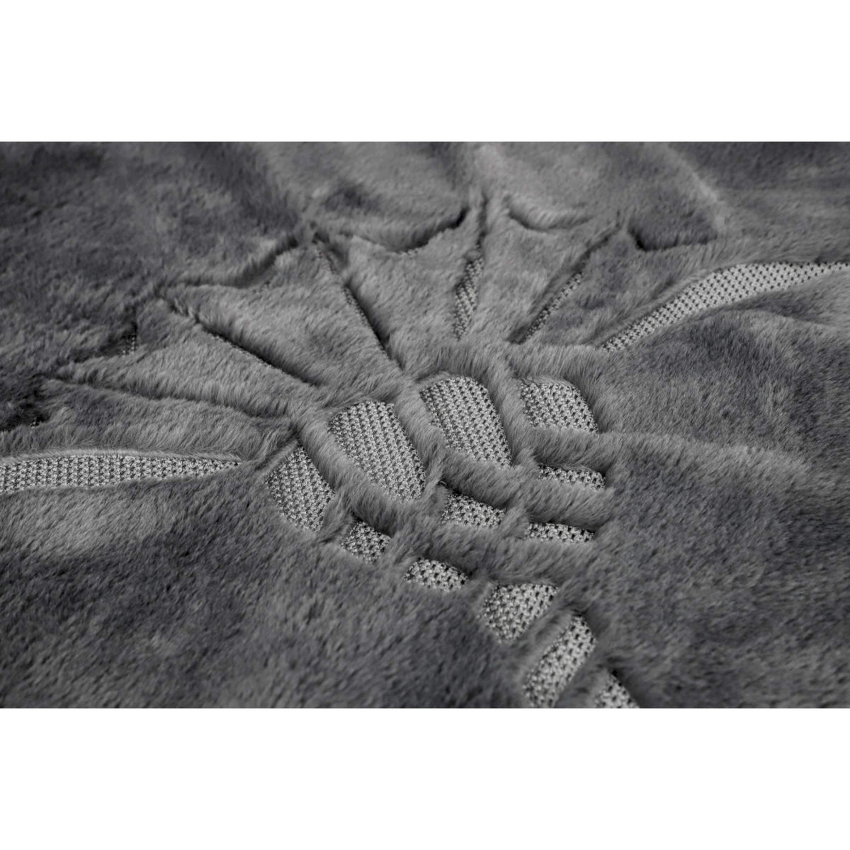 JOOP! Kuscheldecke TENDER 130x170 cm – Kunstfell & Fleece