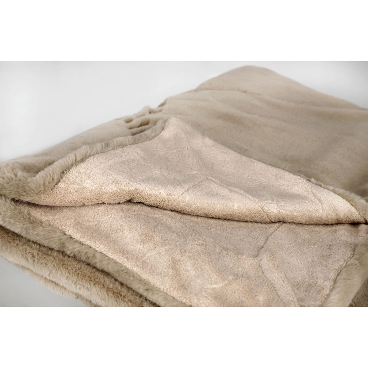 JOOP! Kuscheldecke TENDER 130x170 cm – Kunstfell & Fleece