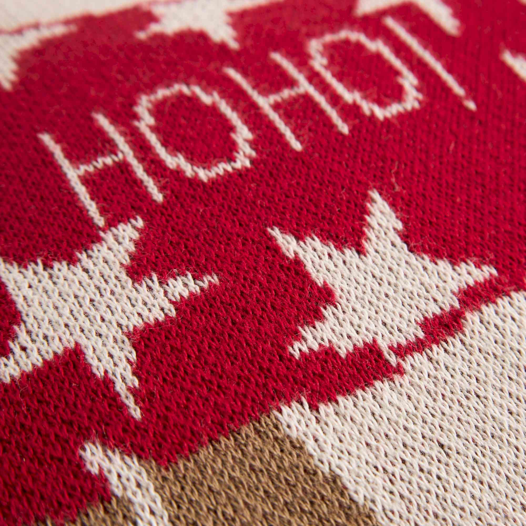 TOM TAILOR Weihnachtskissenhüllen – festlich, weich & stilvoll aus Chenille, Velvet & Strick in verschiedenen Größen