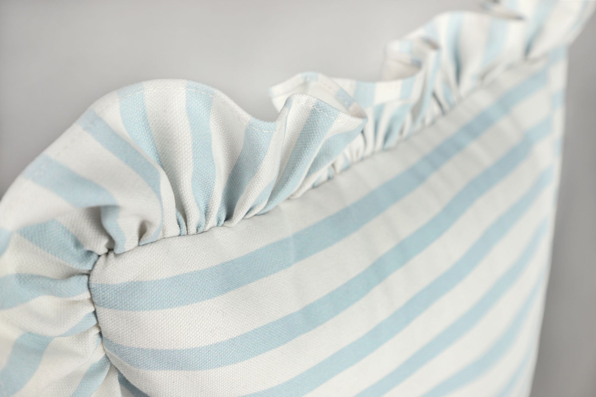 Tom Tailor Zierkissenhülle gewebt – Fröhliche Sommermotive, Streifen & maritime Prints, dekorative Stickereien, pflegeleichter Materialmix