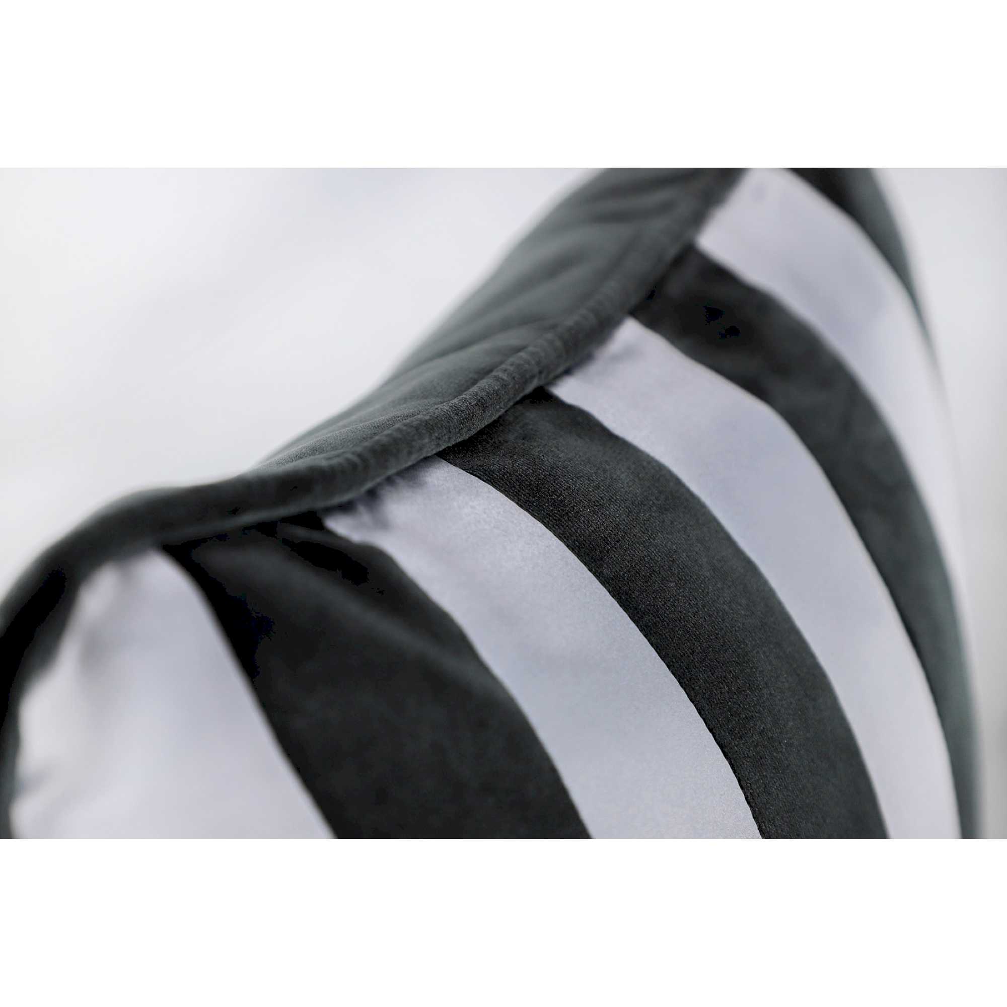 Kissenhülle Avenue aus Satin und Samt 43 x 43 cm - WohnDirect.com - Heimtextilien für stilvolles Wohnambiente