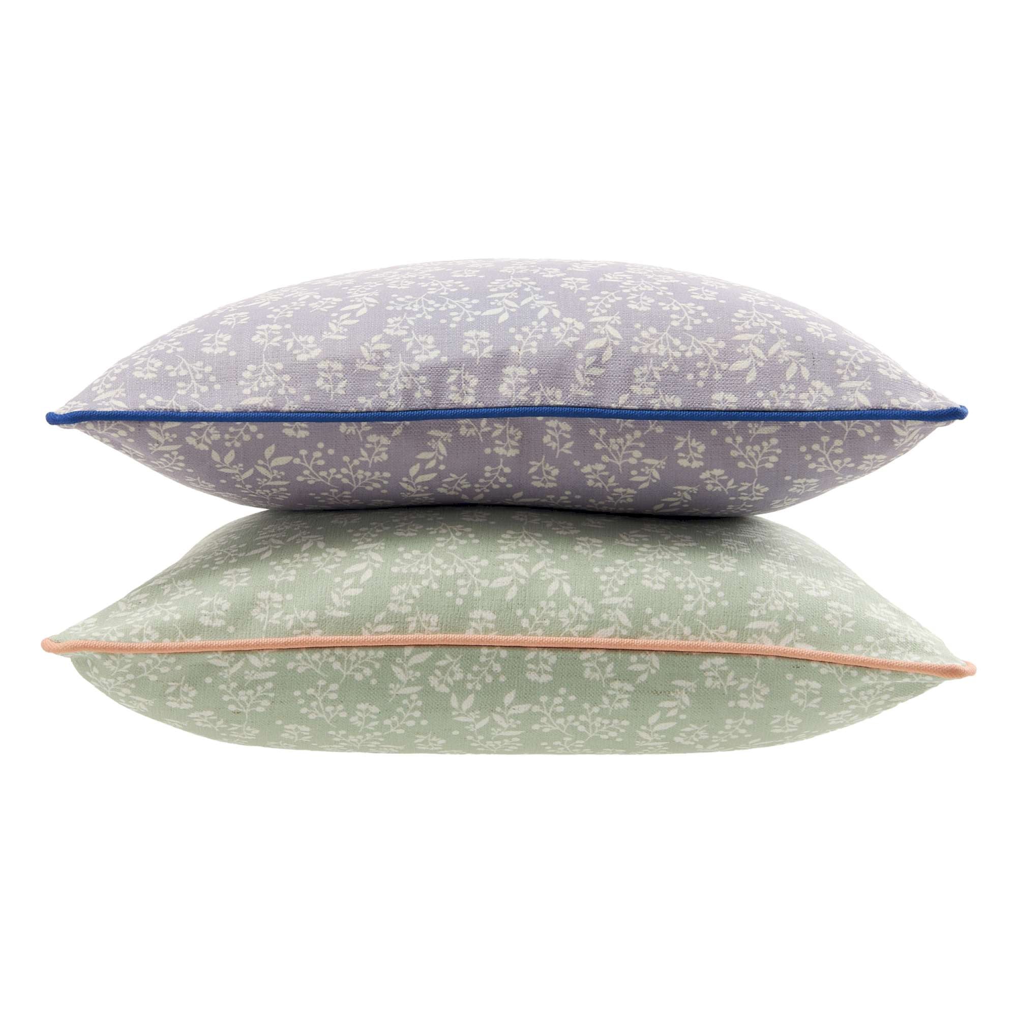 Stilvolle Zierkissenhülle Bloom mit Blumenmuster in Lila und Grün - WohnDirect.com - Heimtextilien für stilvolles Wohnambiente