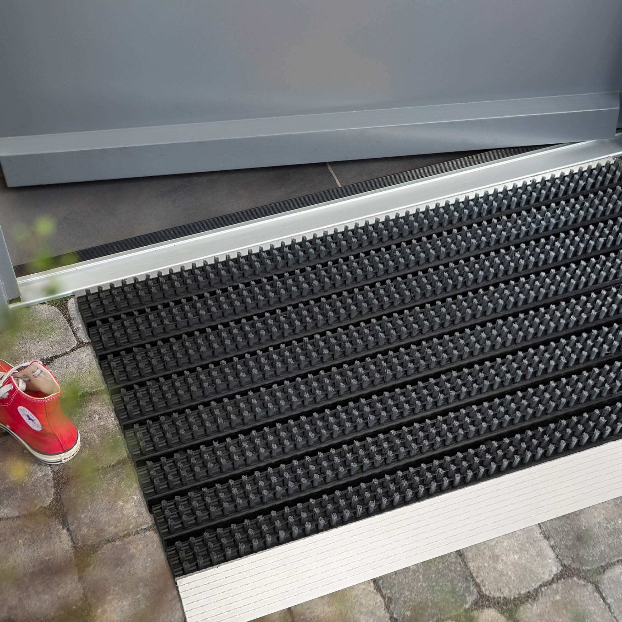 Fußmatte SUPER BRUSH – Aluminiumkante & Bürsten
