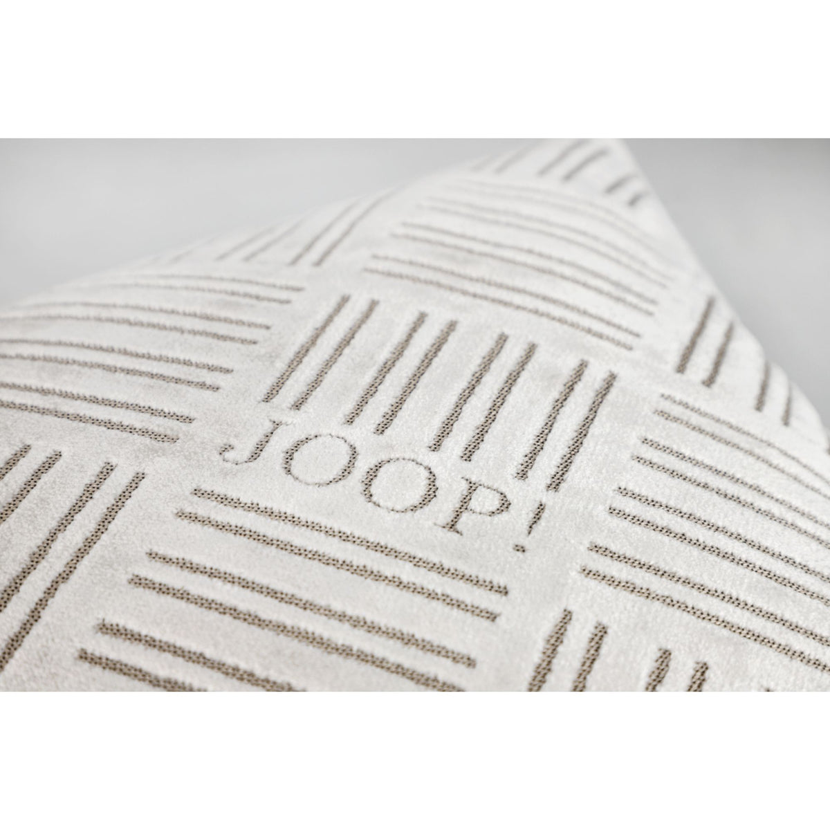 JOOP! Zierkissenhülle 50x50 cm, Schnitt-Velours, Gittermuster, edles Design