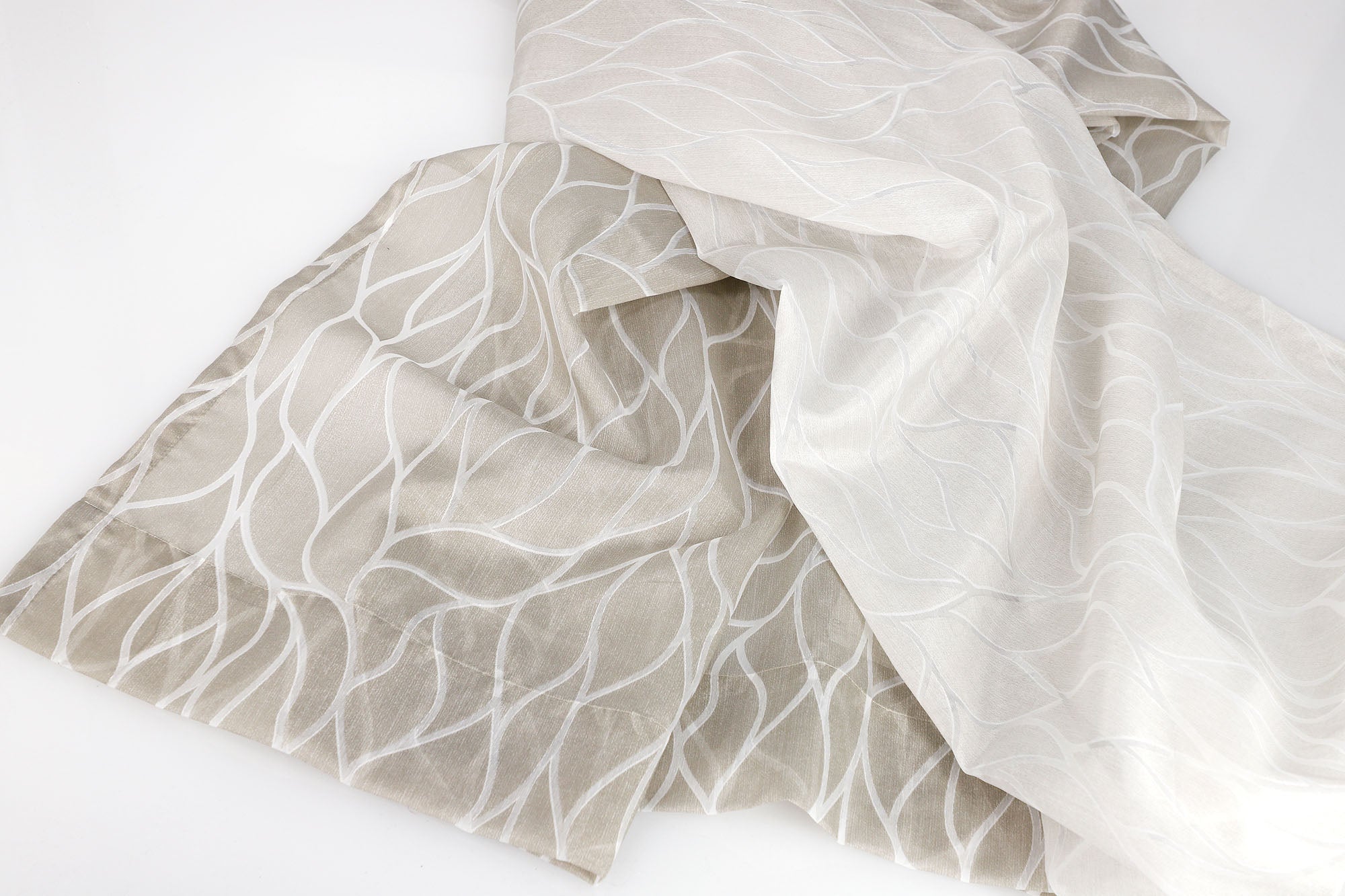 Schöner Wohnen Transparenter Fertigschal mit verdecktem Schlaufenband – 130x250 cm & 135x250 cm