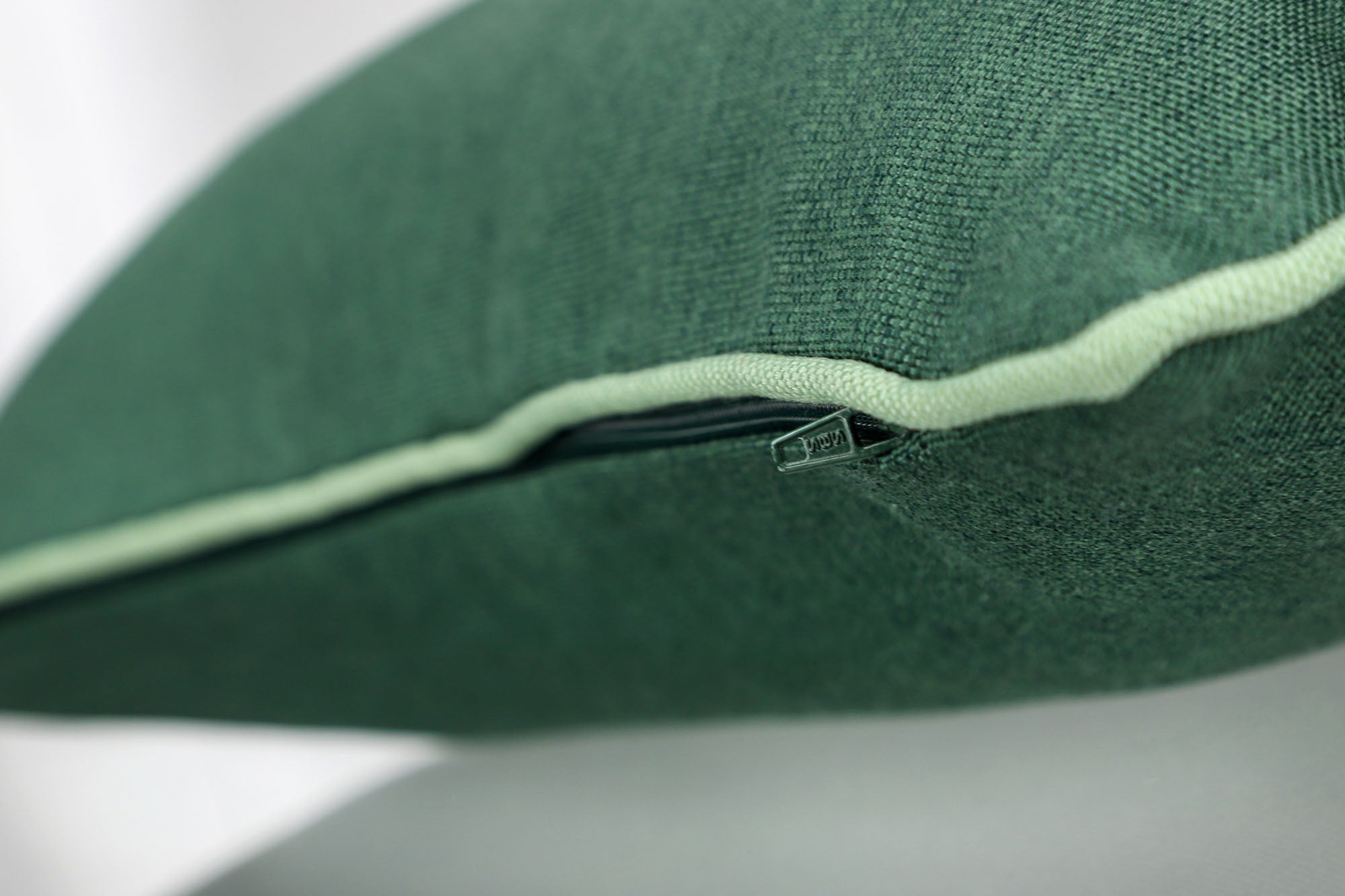 Tom Tailor Zierkissenhülle gewebt – Fröhliche Sommermotive, Streifen & maritime Prints, dekorative Stickereien, pflegeleichter Materialmix