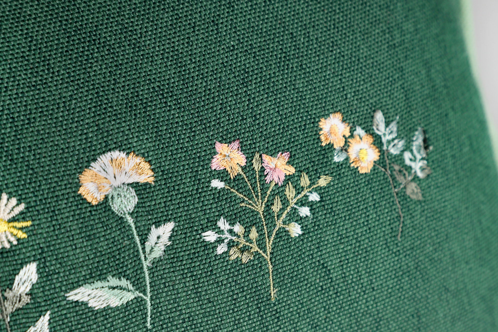 Tom Tailor Zierkissenhülle gewebt – Fröhliche Sommermotive, Streifen & maritime Prints, dekorative Stickereien, pflegeleichter Materialmix