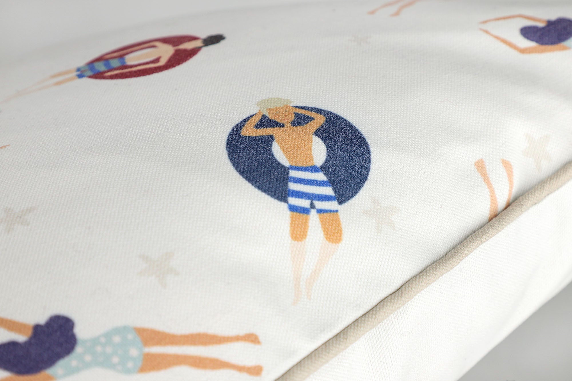 Tom Tailor Zierkissenhülle gewebt – Fröhliche Sommermotive, Streifen & maritime Prints, dekorative Stickereien, pflegeleichter Materialmix