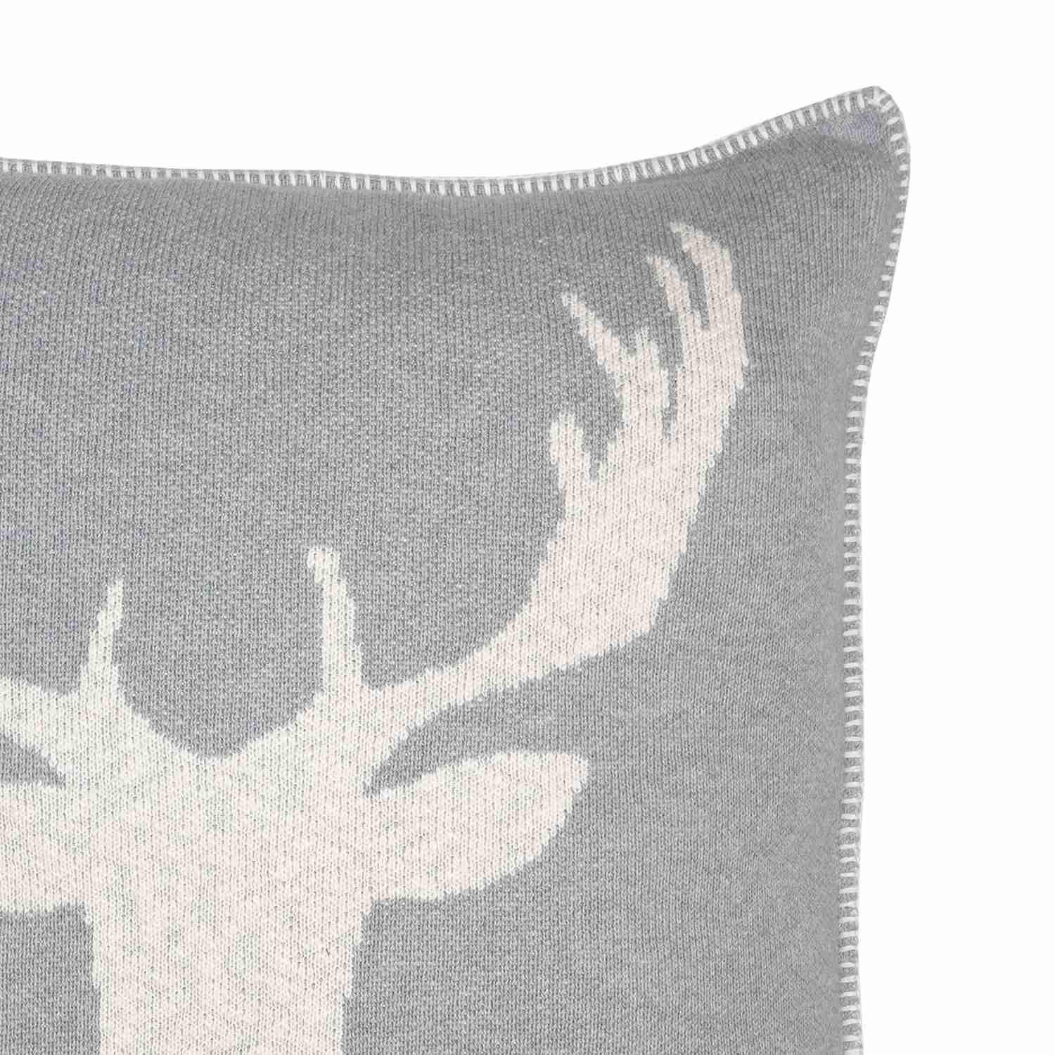 Kissenhülle Knitted Reindeer Head • weihnachtlicher Rentierkopf • 100% Baumwolle • 45 x 45 cm