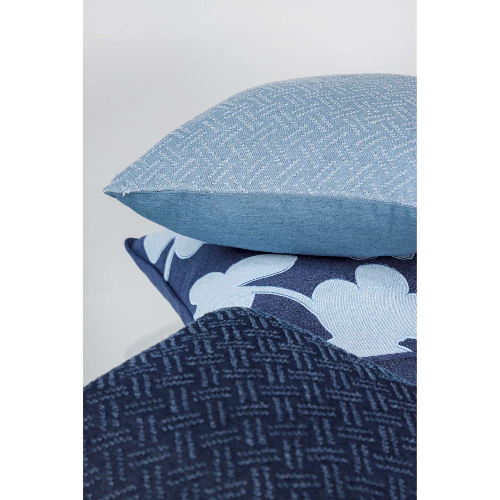 Kissen Adele in Denim-Qualität 45x45 cm