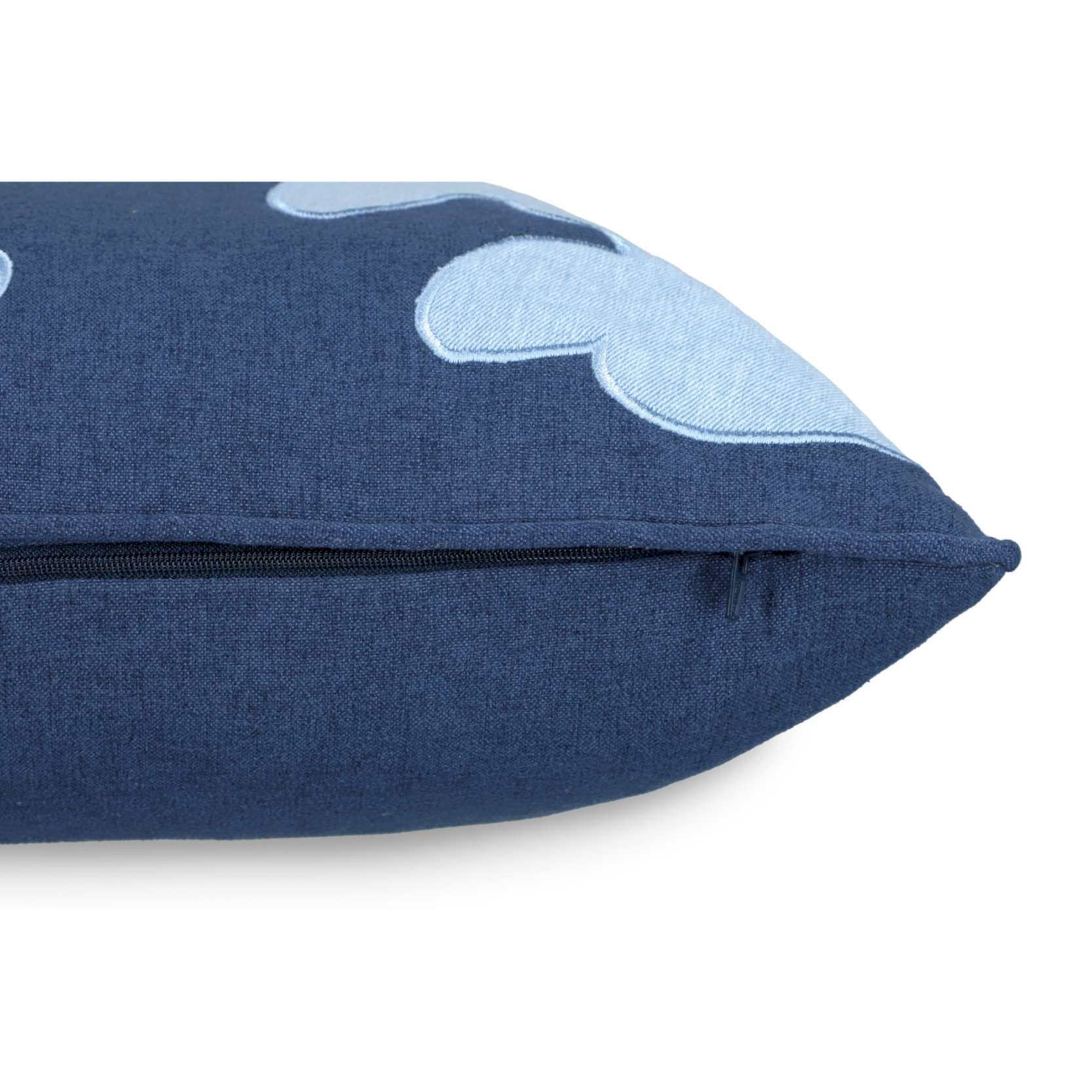 Kissen Alisa mit Denim-Applikation 45x 45 cm
