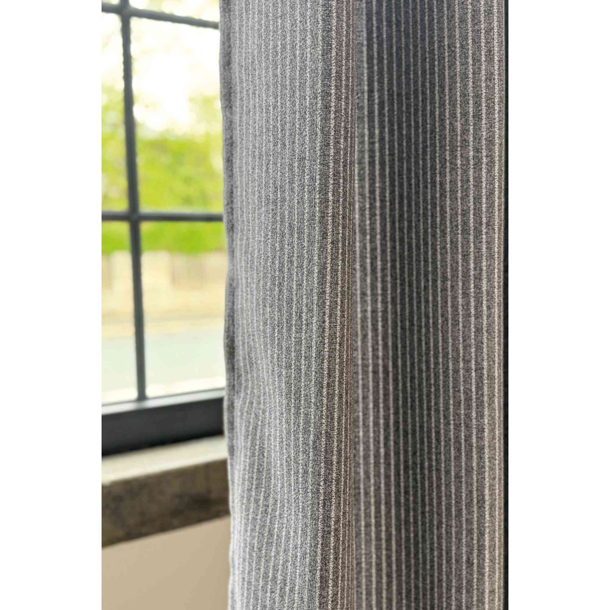 Blickdichter Ösenvorhang Fun mit Streifen 140 x 250 cm