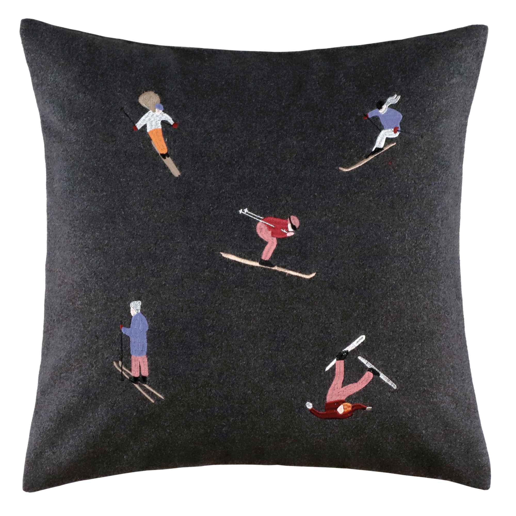 Stylische Kissenhüllen in Filzoptik und farbenfrohen Skifahrern, 50x50 cm
