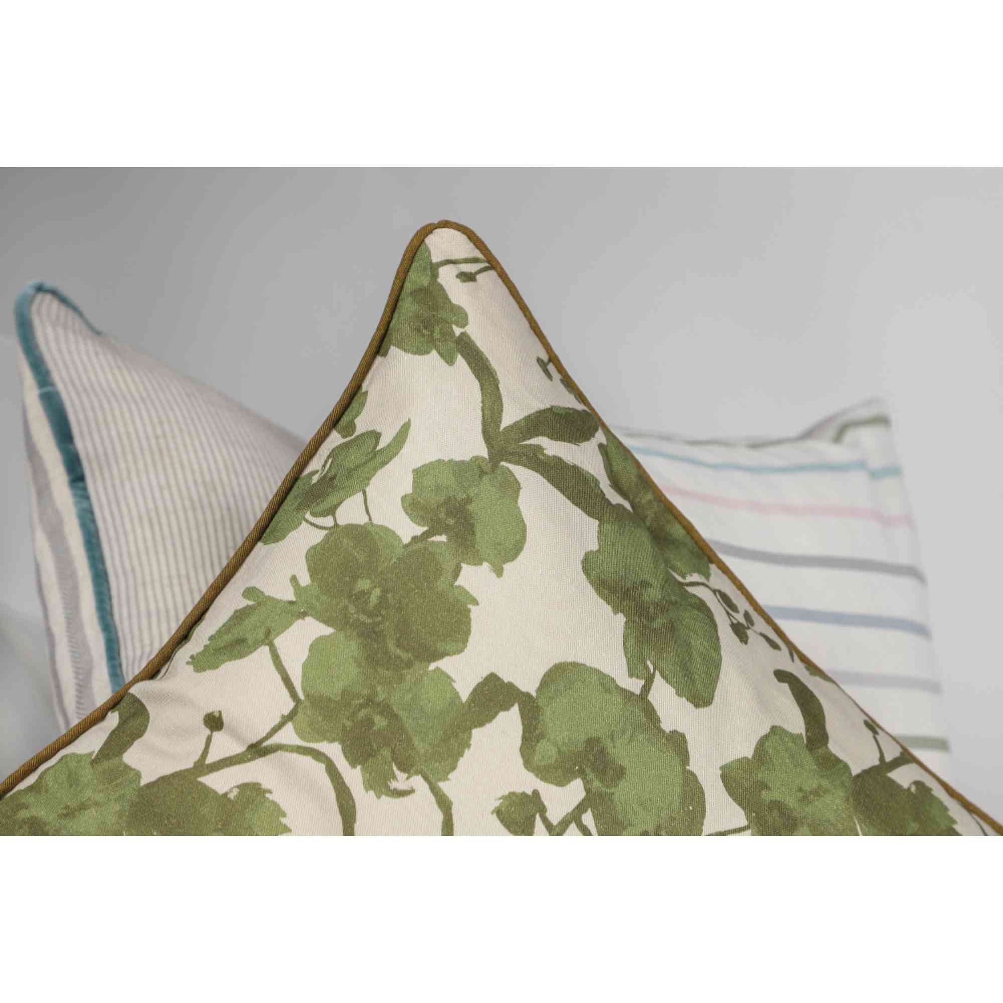 Kissenhülle Orchid mit floralem Design 45 x 45 cm